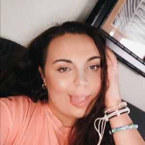 Meet your Posher, Sydney